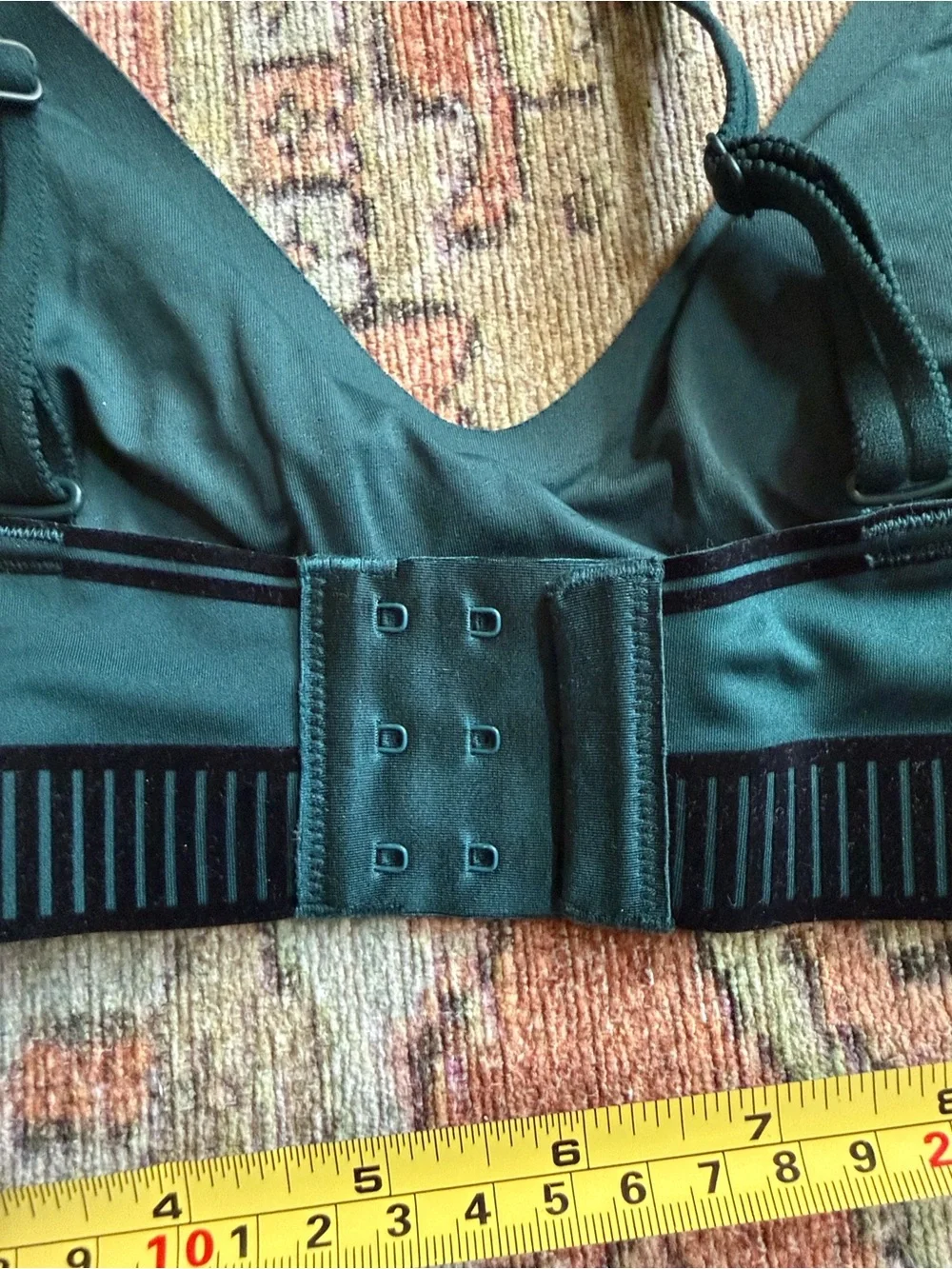 ALO Yoga Midnight Green Airlift Line Up Bra